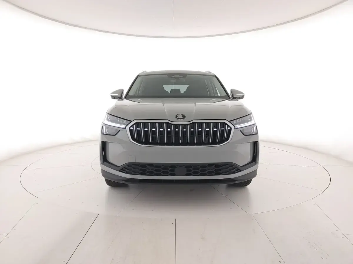 Nuova Skoda Kodiaq Style 150 CV (110 kW) 2026 Grigio acciaio SUV