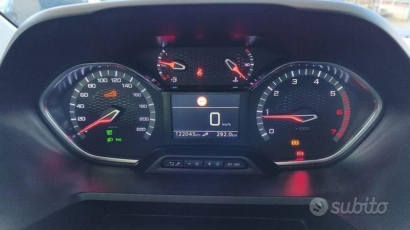 Usata Peugeot Rifter GT 131 CV (96 kW) 2022 Grigio Monovolume