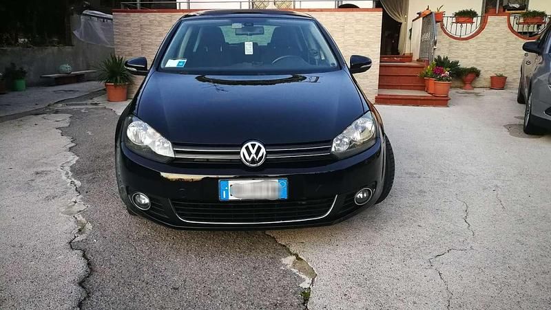 Usata VW Golf VI Highline 105 CV (77 kW) 2010 Utilitaria