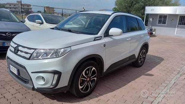 Usata Suzuki Vitara Cool 120 CV (88 kW) 2017 Bianco perlato SUV