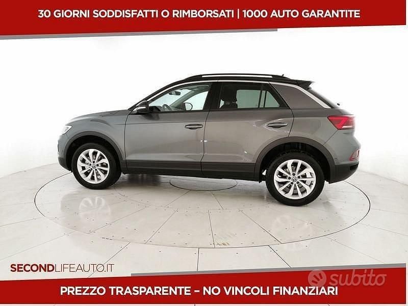 Nuova VW T-Roc Life 150 CV (110 kW) 2025 Grigio SUV