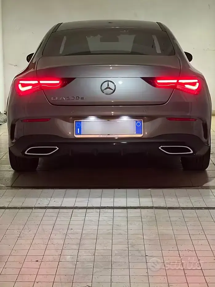 Usata Mercedes CLA200 2021 Grigio Coupé