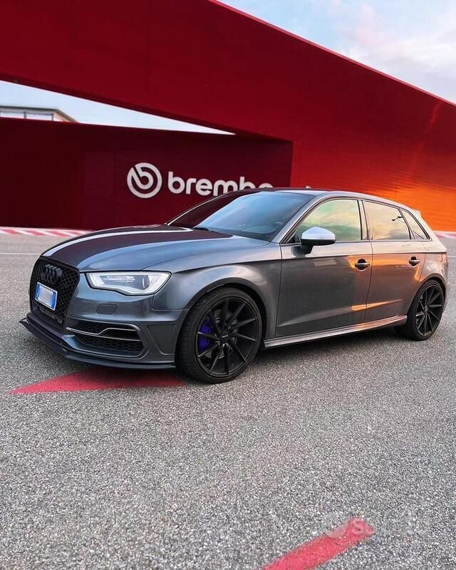 Usata 2015 Audi S3 Black Edition Due volumi | 21.900 € - Immagine 1/4