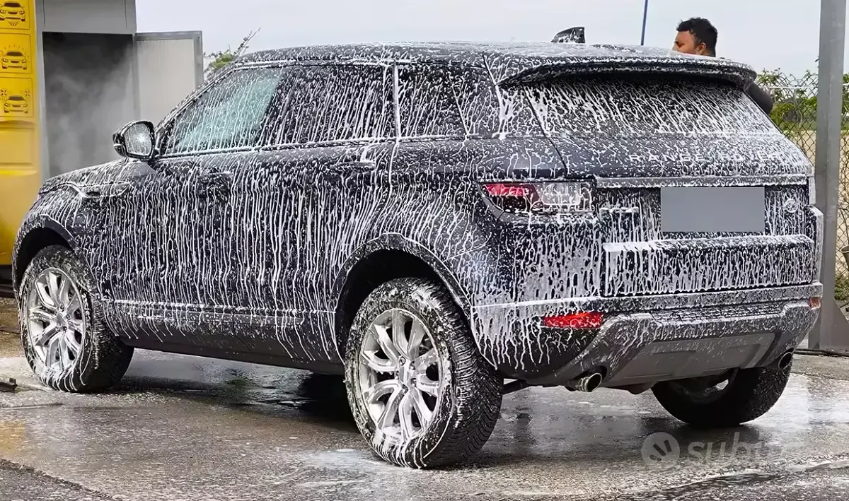 Usata Land Rover Range Rover 150 CV (110 kW) 2018 Blu SUV
