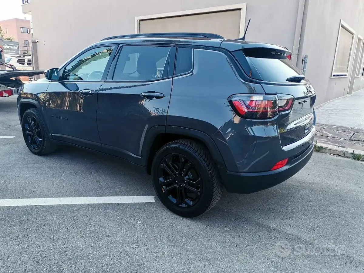 Usata Jeep Compass Night Eagle 131 CV (96 kW) 2023 Grigio SUV