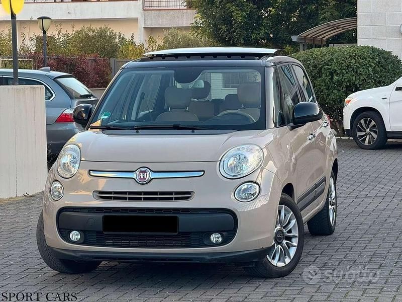 Beige Usata 2014 Fiat 500L Lounge Monovolume | 7500 € (Buon prezzo) - Immagine 1/4