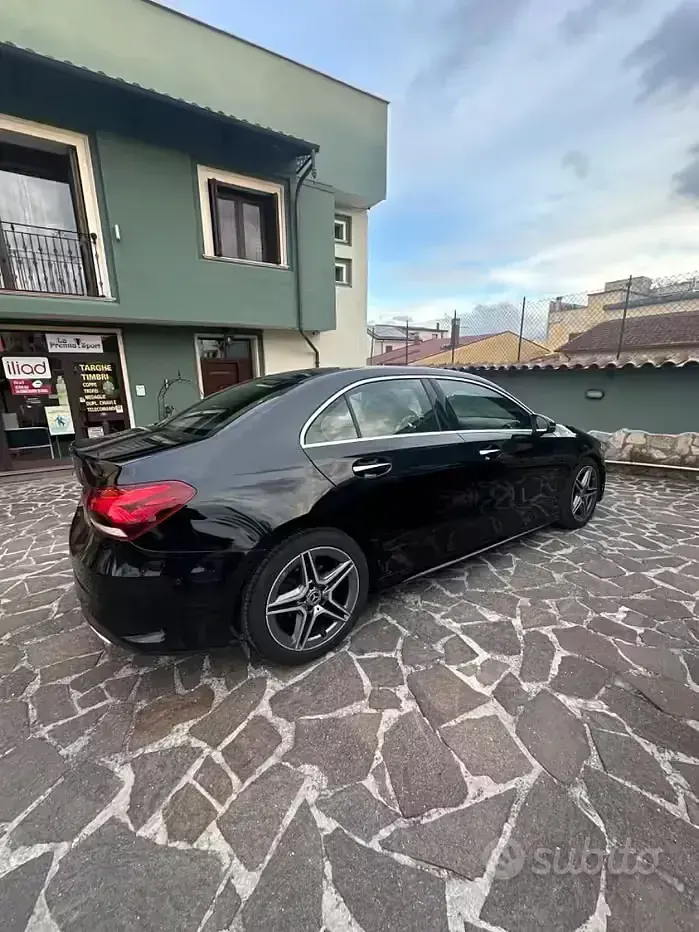Usata Mercedes A200 Premium 150 CV (110 kW) 2020 Nero Berlina