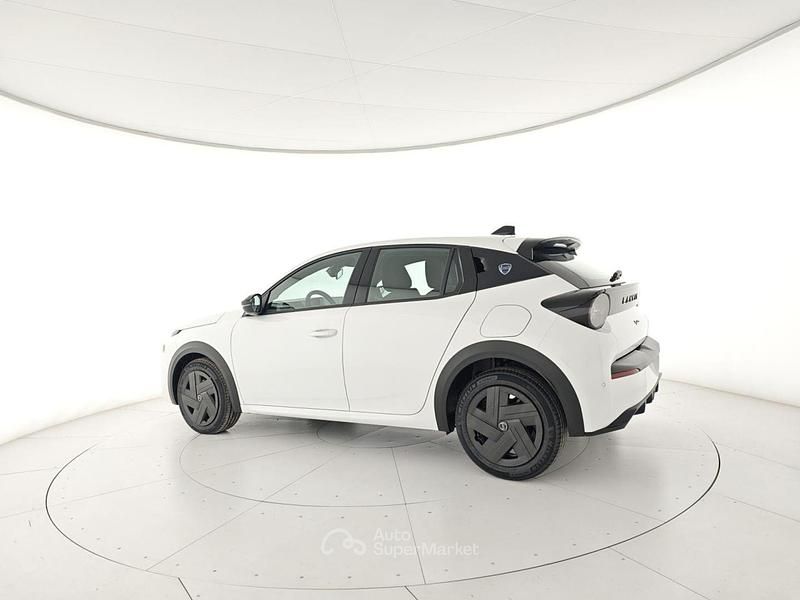 Usata Lancia Ypsilon 110 CV (80 kW) 2024 Bianco Utilitaria