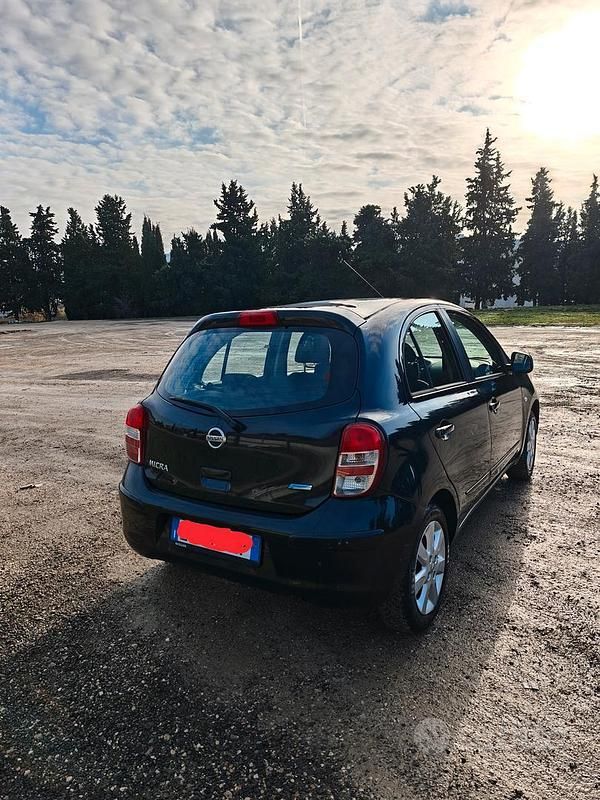 Usata Nissan Micra Acenta 98 CV (72 kW) 2012 Nero Utilitaria
