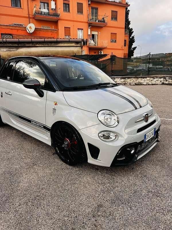 Usata Abarth 595 145 CV (106 kW) 2022 Grigio Utilitaria