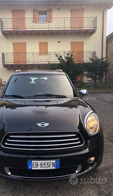 Nero Usata 2010 Mini One Countryman SUV | 3000 € (Buon prezzo) - Immagine 1/3