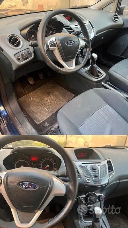 Usata Ford Fiesta 97 CV (71 kW) 2011 Blu Berlina