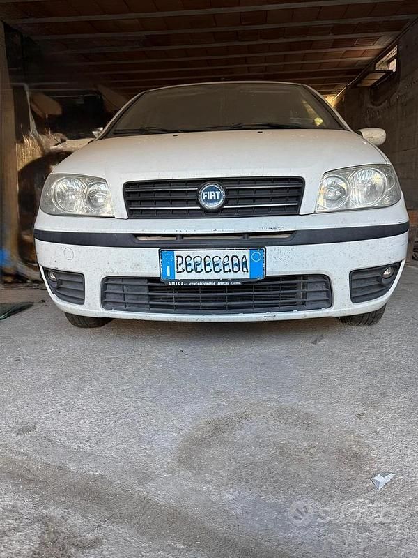 Usata Fiat Punto Dynamic 60 CV (44 kW) 2006 Bianco Berlina