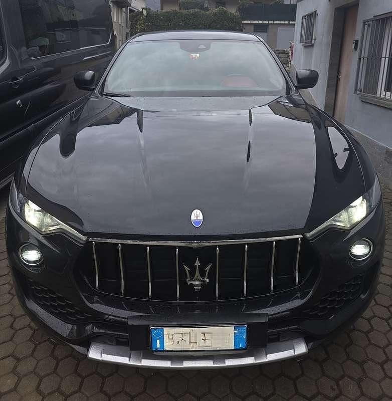 Usata Maserati Levante 275 CV (202 kW) 2016 SUV