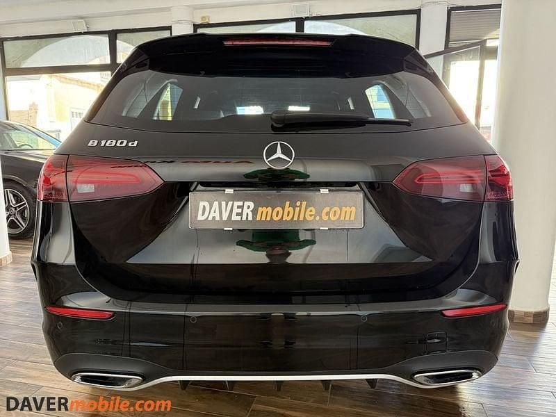 Usata Mercedes B180 AMG line 116 CV (85 kW) 2024 Nero Monovolume