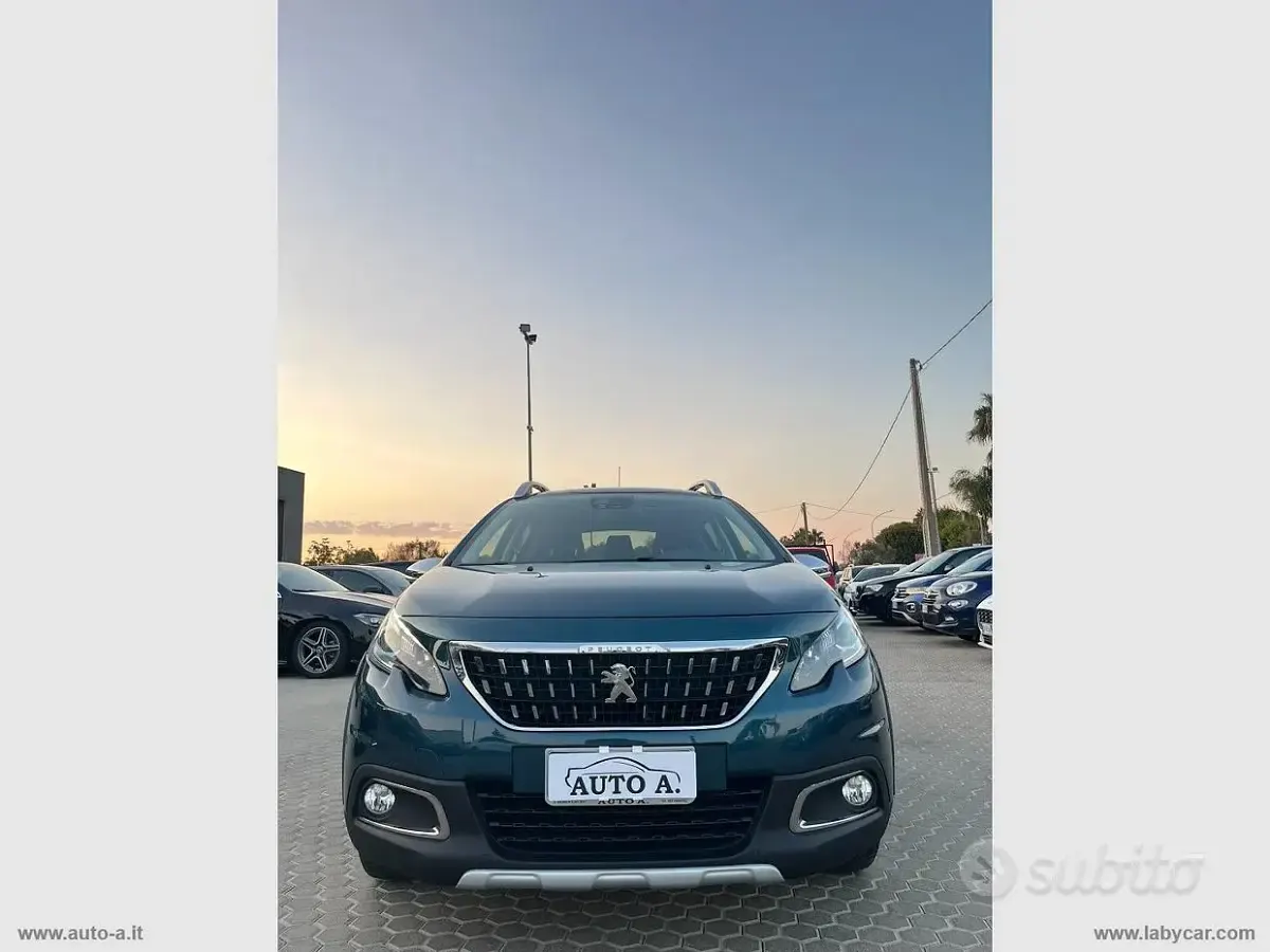 Usata Peugeot 2008 Crossway 120 CV (88 kW) 2018 Verde SUV