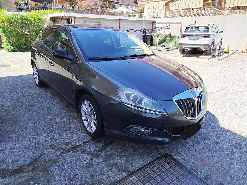 Usata Lancia Delta 120 CV (88 kW) 2009 Nero Utilitaria
