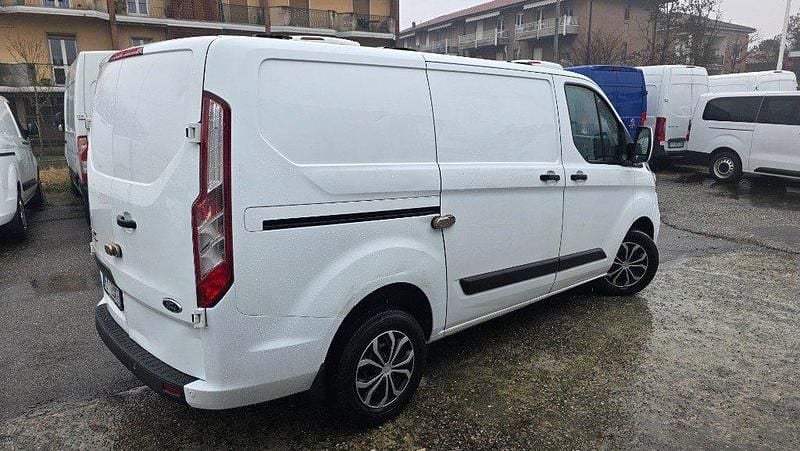 Usata Ford Transit Custom Trend 131 CV (96 kW) 2019 Bianco / pastello Berlina