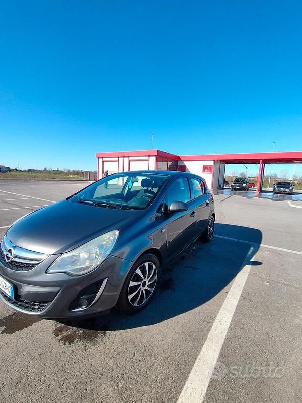 Usata Opel Corsa Club 80 CV (58 kW) 2012 Utilitaria