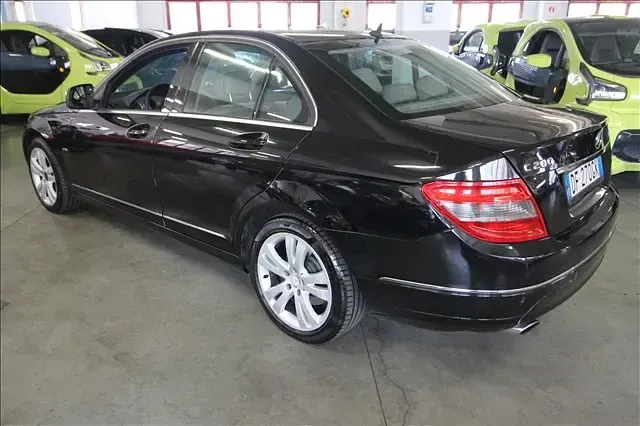Usata Mercedes C200 Avantgarde 184 CV (135 kW) 2007 Nero Berlina
