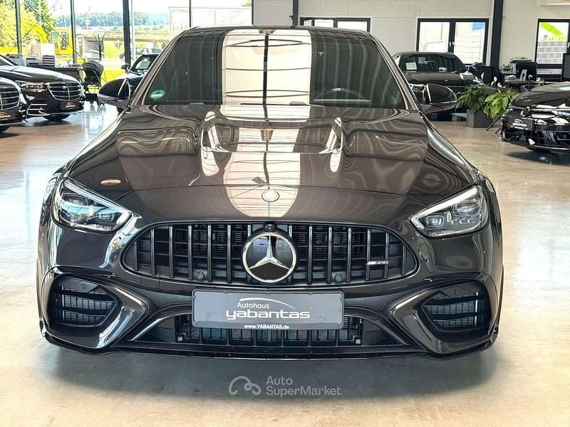 Käytetty Mercedes C63 AMG AMG 680 HP (500 kW) 2025 Harmaa Sedan