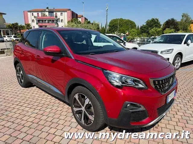 Usata Peugeot 3008 Allure 119 CV (87 kW) 2018 Rosso SUV