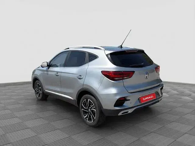 Usata MG ZS Luxury 111 CV (81 kW) 2024 Argento SUV