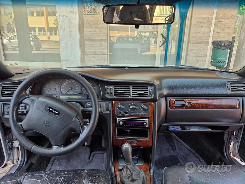 Usata Volvo V70 1999 Giallo Station wagon