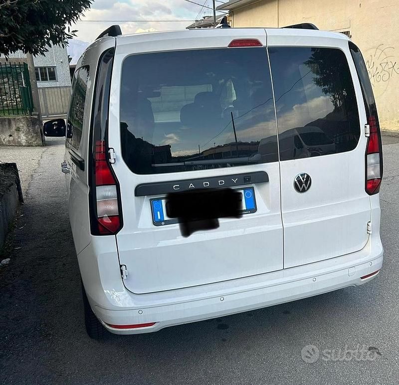 Usata VW Caddy 102 CV (75 kW) 2024 Bianco Monovolume