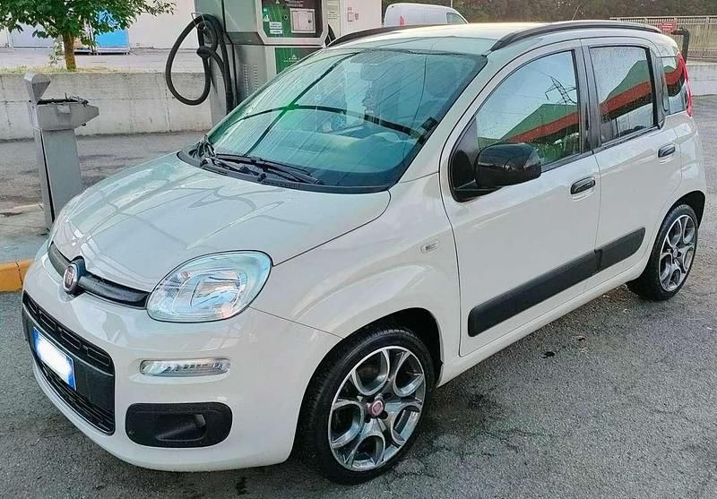 Usata Fiat Panda Easy 69 CV (50 kW) 2014 Utilitaria