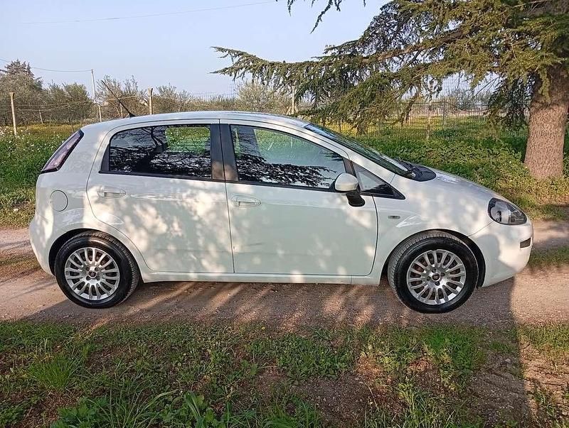 Usata Fiat Punto Evo Dynamic 86 CV (63 kW) 2011 Utilitaria