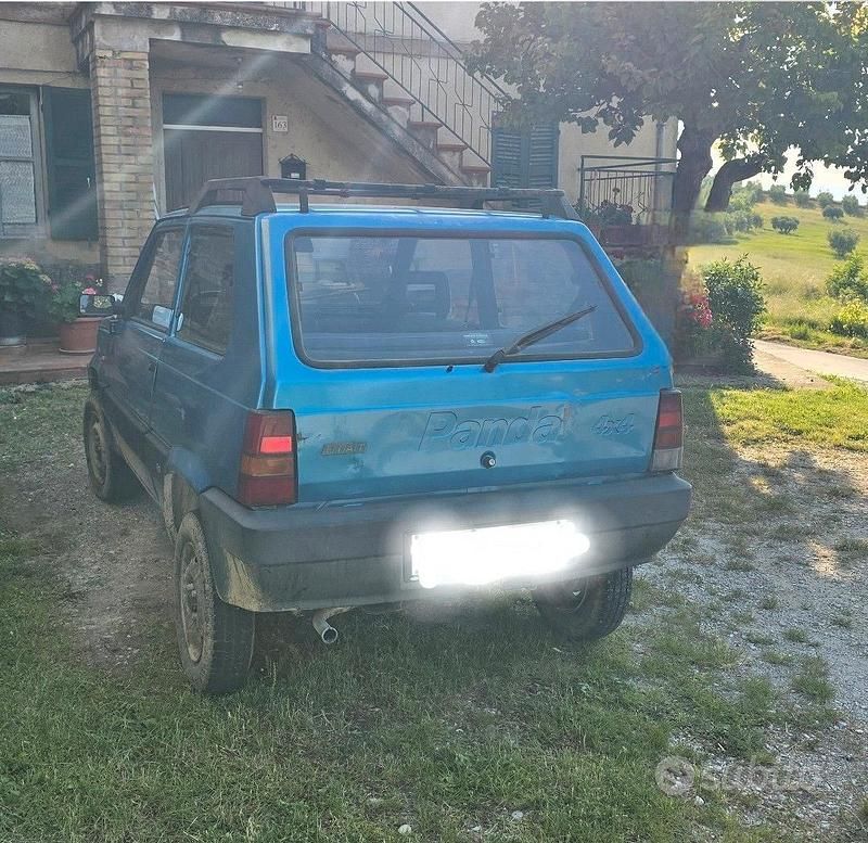 Usata Fiat Panda 4x4 Club 50 CV (36 kW) 1994 Blu Utilitaria