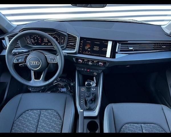 Nuova Audi A1 S-Line 116 CV (85 kW) 2026 Nero mythos metallizzato SUV