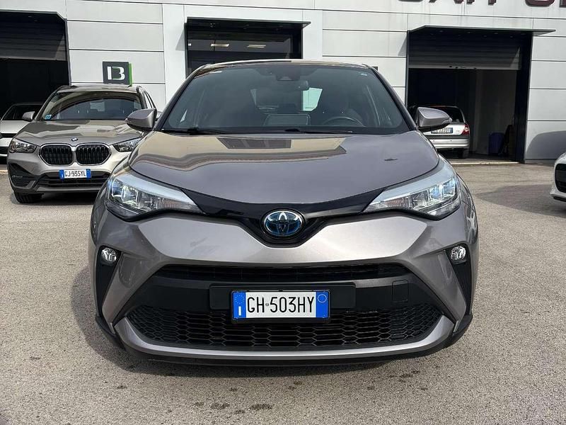 Usata Toyota C-HR Trend 98 CV (72 kW) 2021 Argento SUV