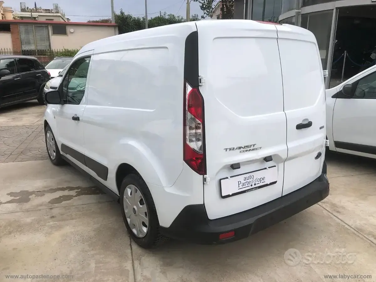 Usata Ford Transit Connect Trend 101 CV (74 kW) 2019 Bianco Monovolume