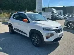 Usata Dacia Spring Comfort Plus 33 kW (45 CV) 2022 Bianco kaolin Utilitaria