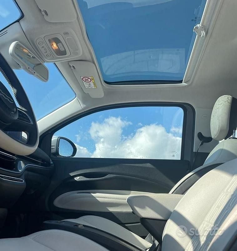 Usata Fiat 500e La Prima 86 kW (118 CV) 2021 Grigio Berlina