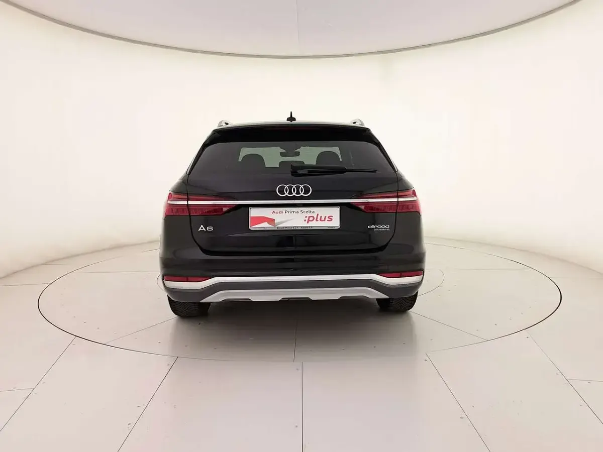 Usata Audi A6 Allroad Advanced 204 CV (150 kW) 2024 Nero mito metallizzato Station wagon