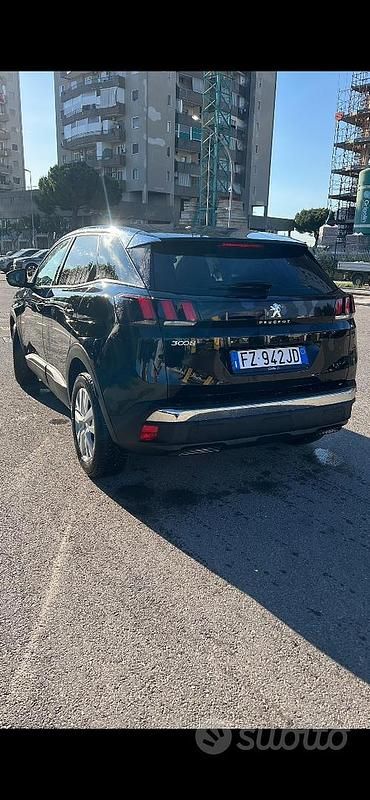Usata Peugeot 3008 131 CV (96 kW) 2019 Nero SUV