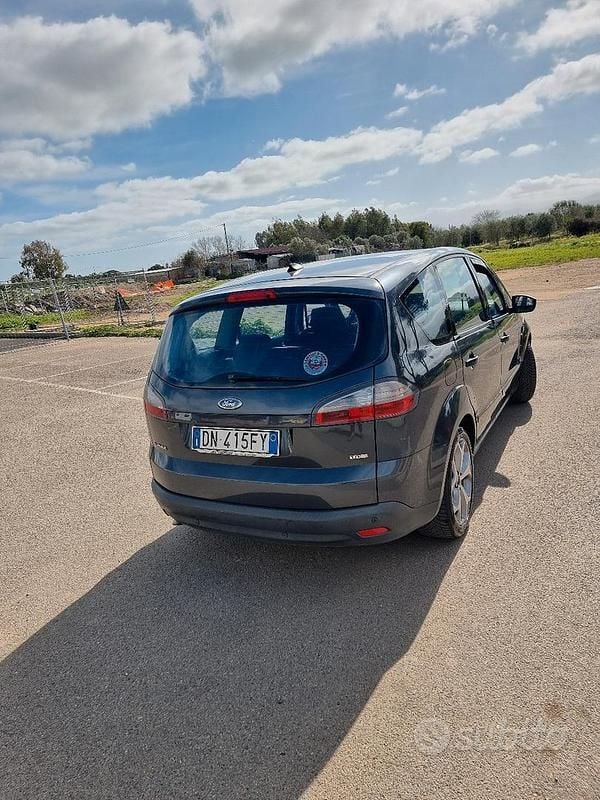 Usata Ford S-MAX S 140 CV (102 kW) 2009 Grigio Monovolume