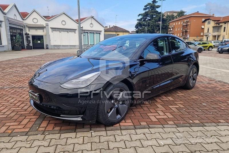 Usata Tesla Model 3 RWD 208 kW (283 CV) 2023 Nero Berlina