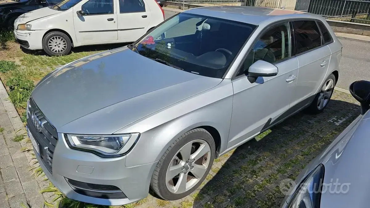 Usata Audi A3 Attraction 150 CV (110 kW) 2014 Grigio Berlina