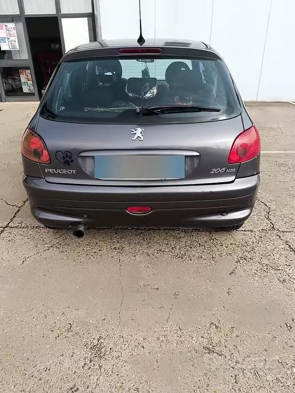 Usata Peugeot 206 68 CV (50 kW) 2009 Grigio Berlina
