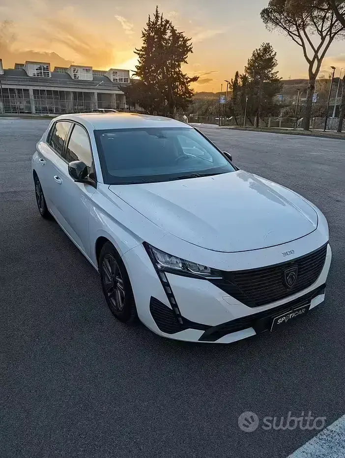 Usata Peugeot 308 131 CV (96 kW) 2022 Bianco Berlina
