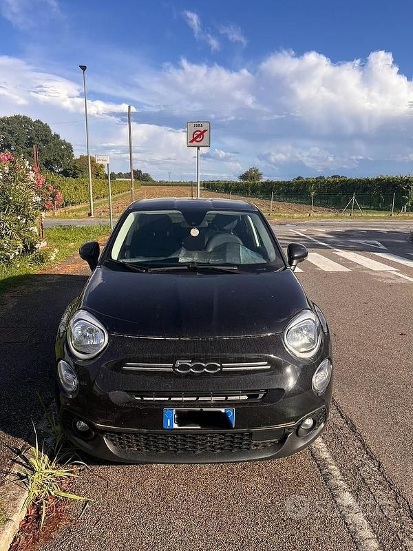 Begagnad Fiat 500X Club 120 HK (88 kW) 2022 Svart SUV
