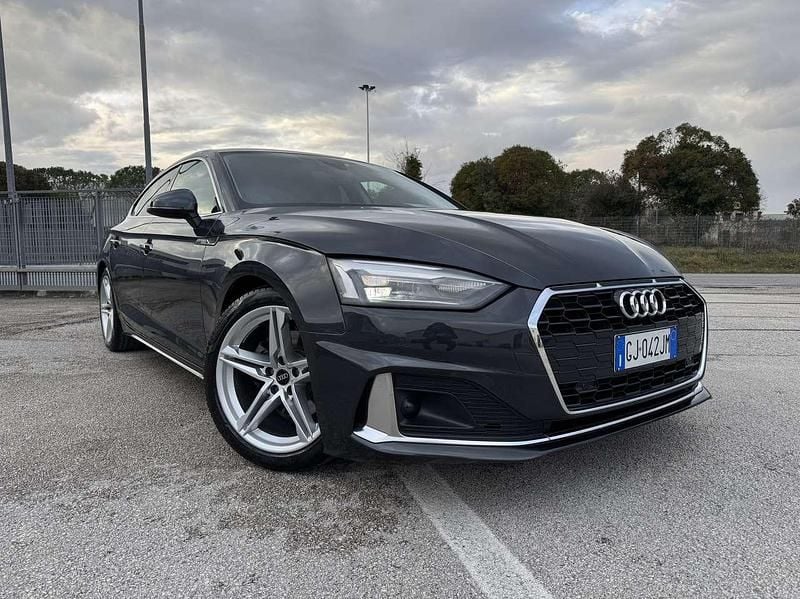 Usata Audi A5 Sportback Advanced Plus 163 CV (119 kW) 2022 Grigio Utilitaria