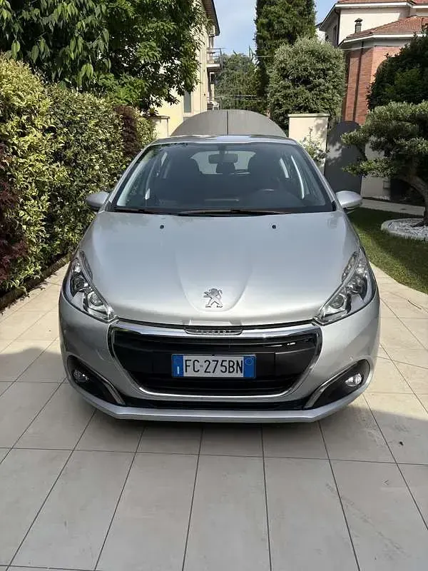 Usata Peugeot 208 Active 82 CV (60 kW) 2016 Utilitaria
