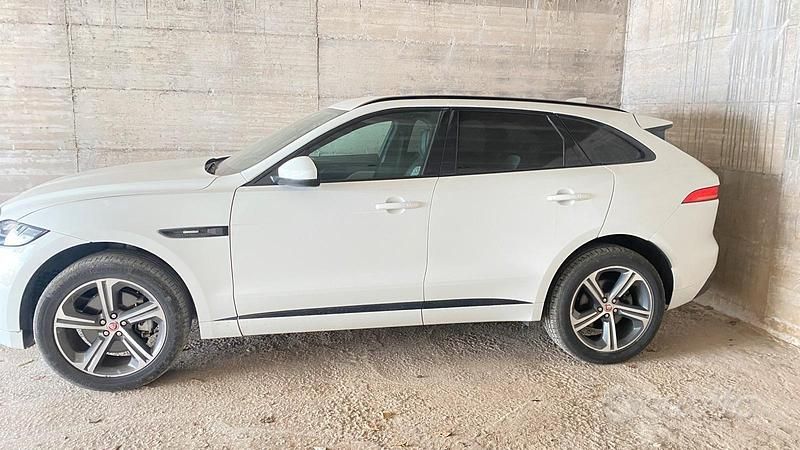 Usata Jaguar F-Pace 300 CV (220 kW) 2016 Bianco SUV