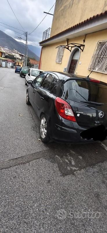 Usata Opel Corsa 75 CV (55 kW) 2006 Nero Utilitaria