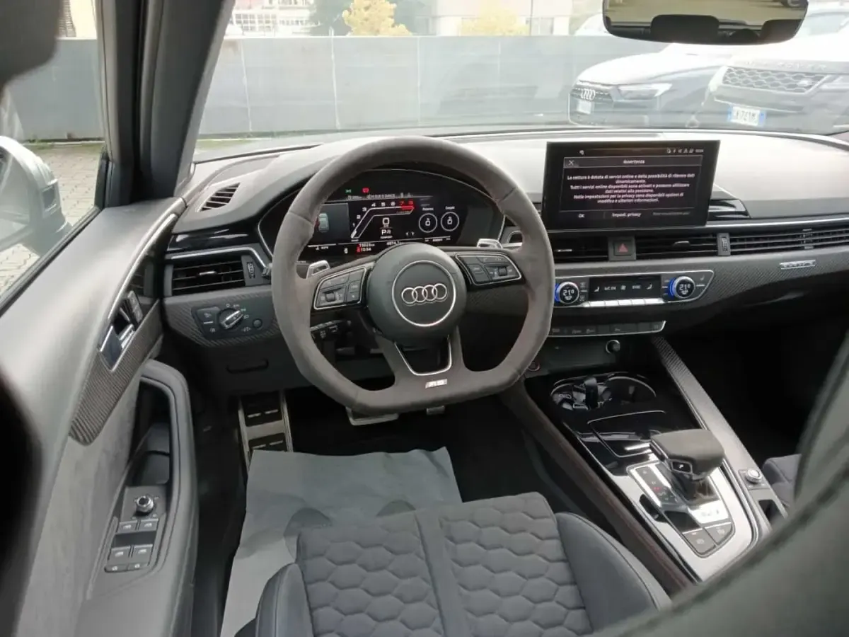 Usata Audi RS4 Competition 450 CV (330 kW) 2024 Grigio Station wagon